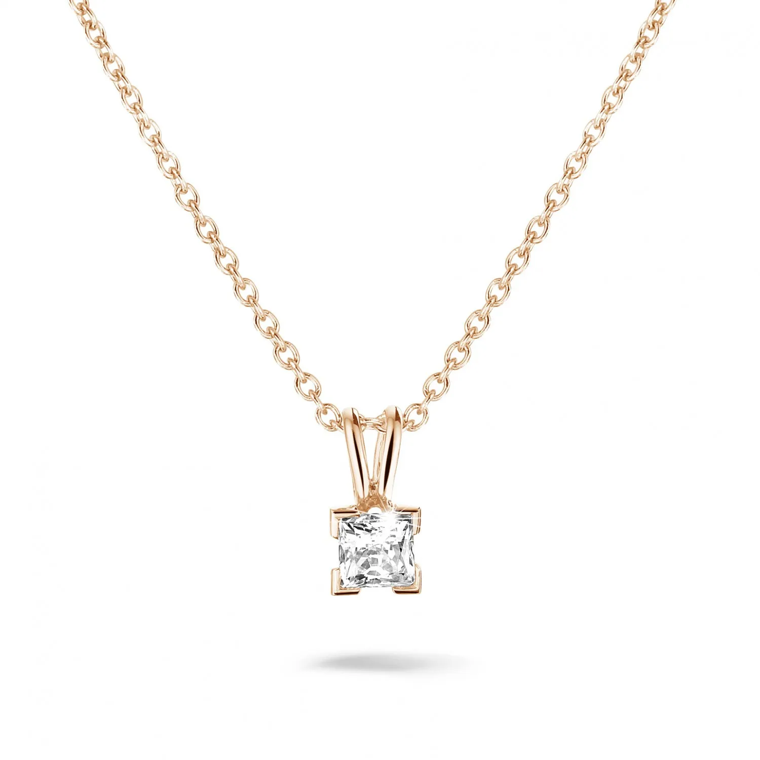 0.50 quilates colgante solitario en oro rojo con diamante talla princesa 