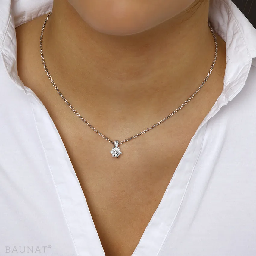 1.00 quilates colgante solitario en platino con diamante redondo 