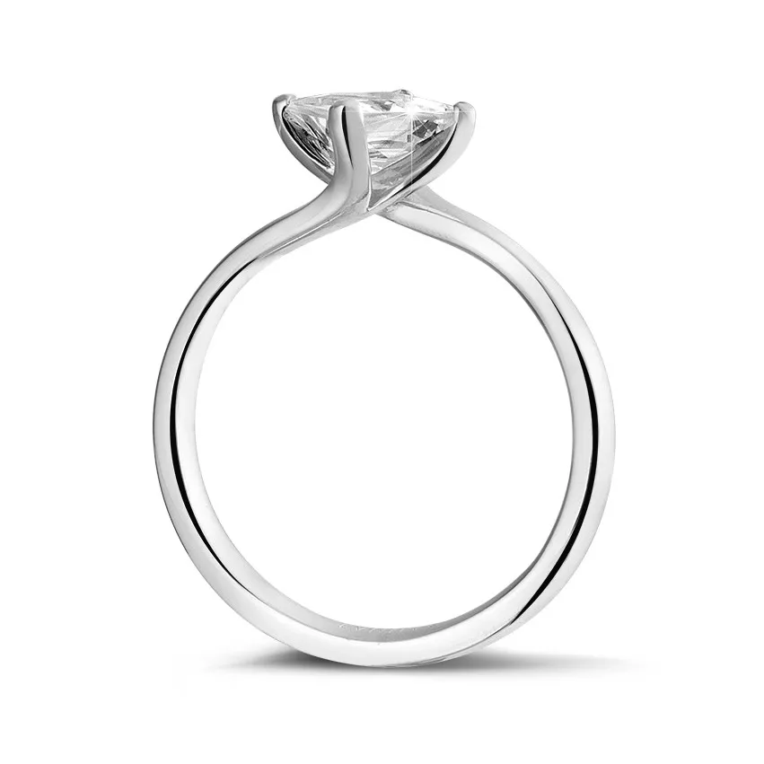 2.00 quilates anillo solitario en platino con diamante talla princesa 