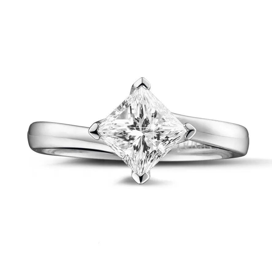 2.00 quilates anillo solitario en platino con diamante talla princesa 