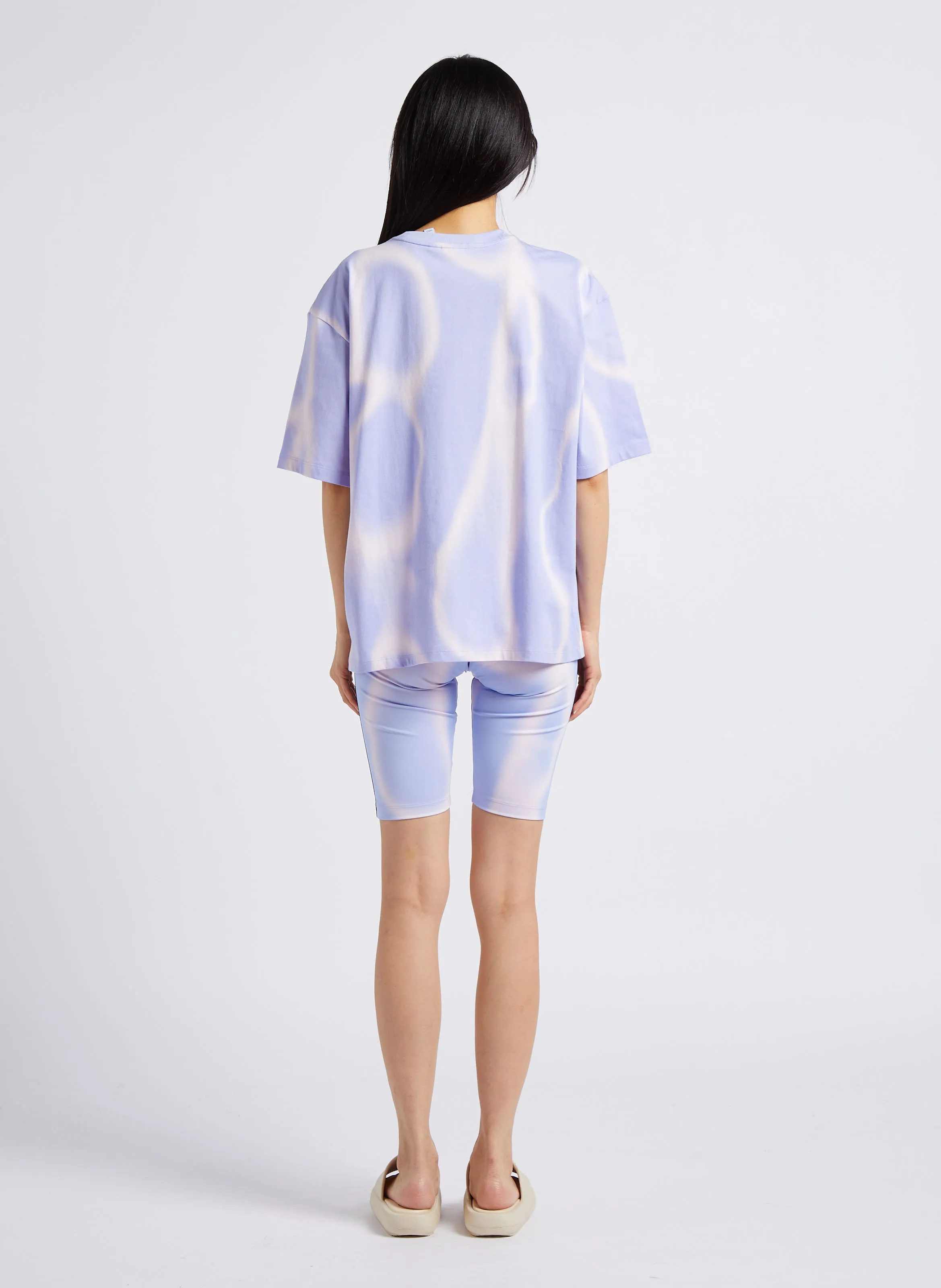 ADIDAS Camiseta oversize de algodón con cuello redondo estampado. en violeta