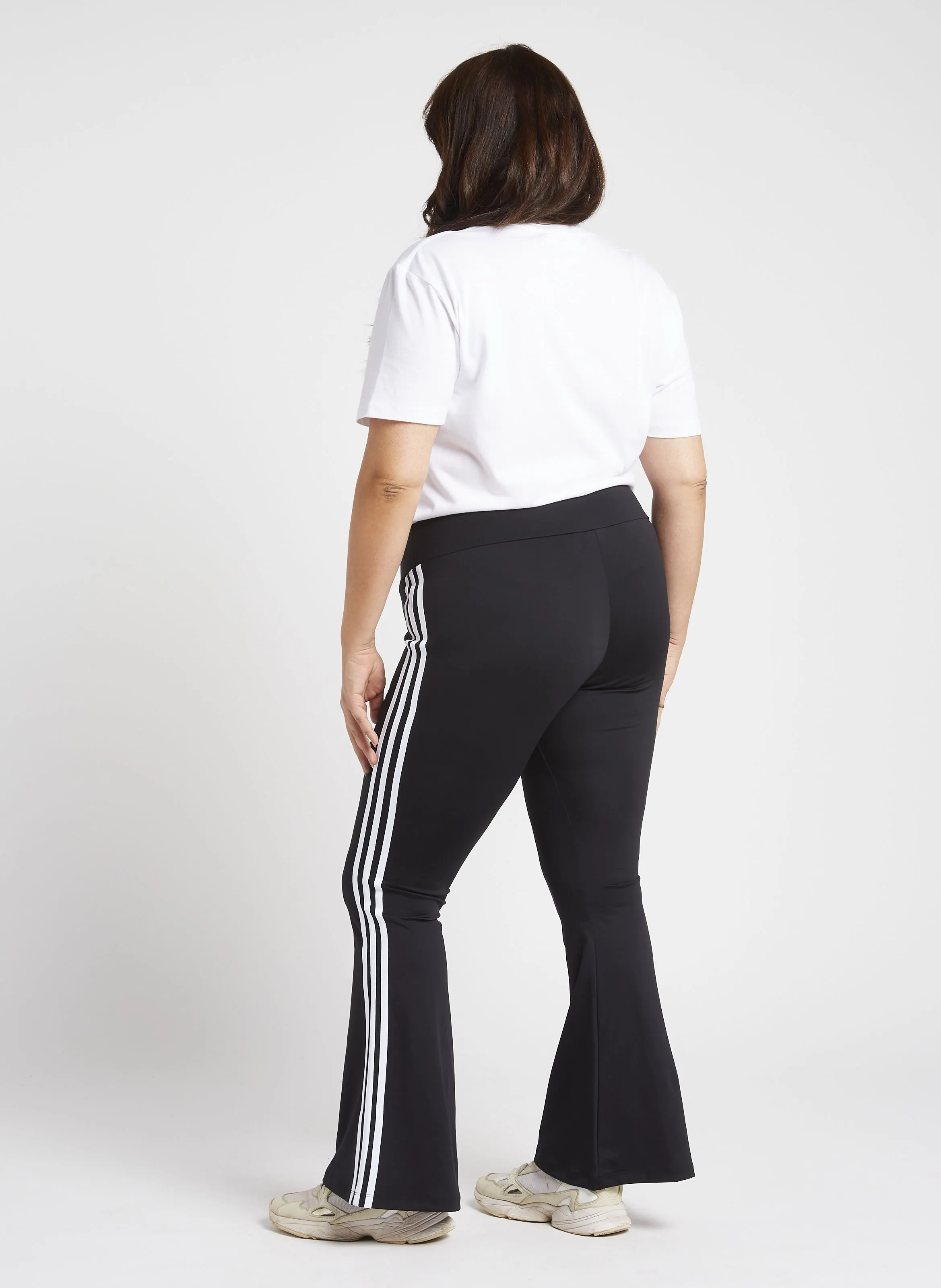 ADIDAS Leggin evasé de mezcla de fibras recicladas en negro