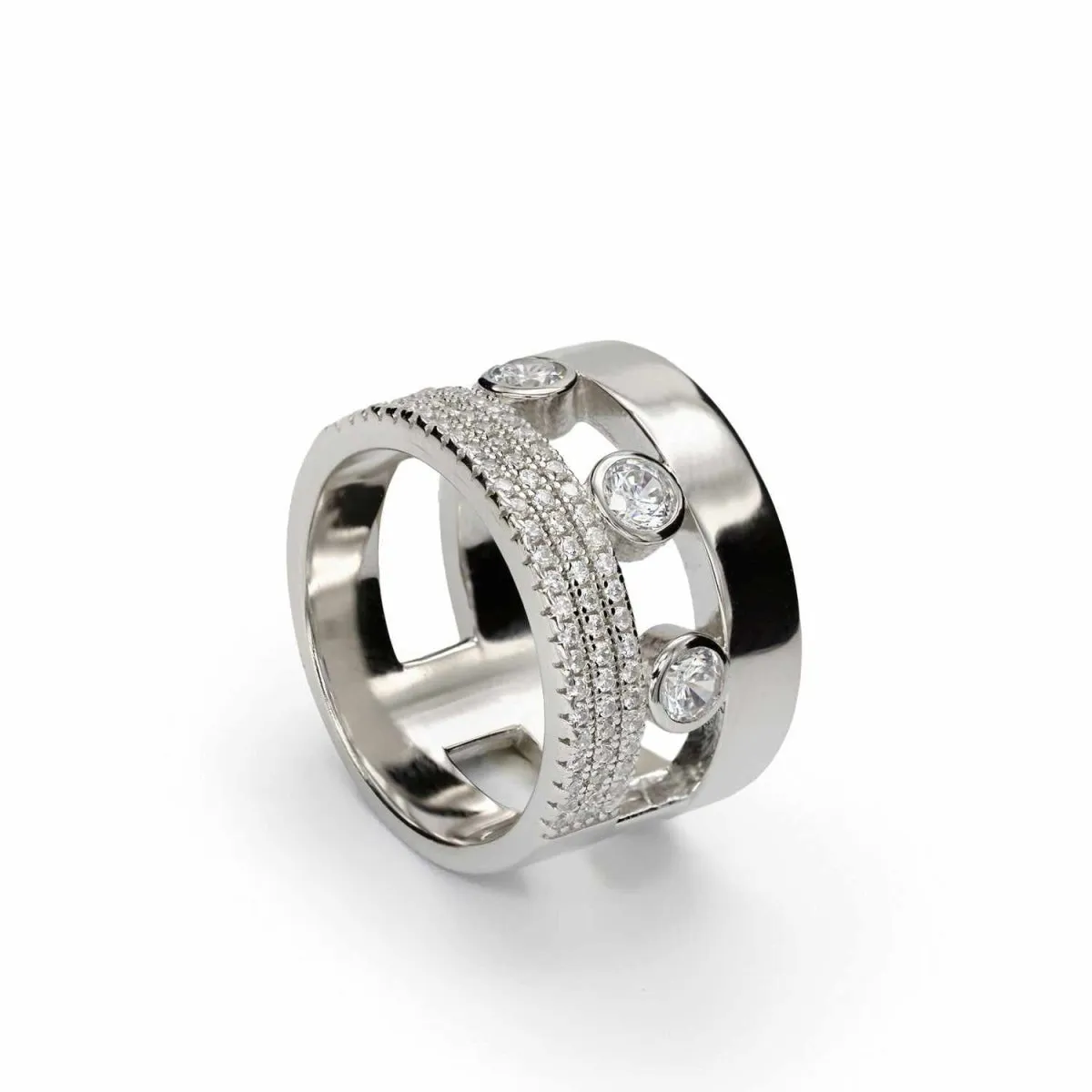 Anillos anchos formados por tres carriles de circonitas