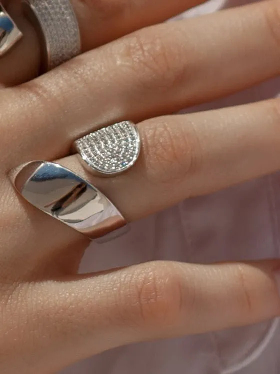 Anillos grandes diseo abierto irregular con circonitas