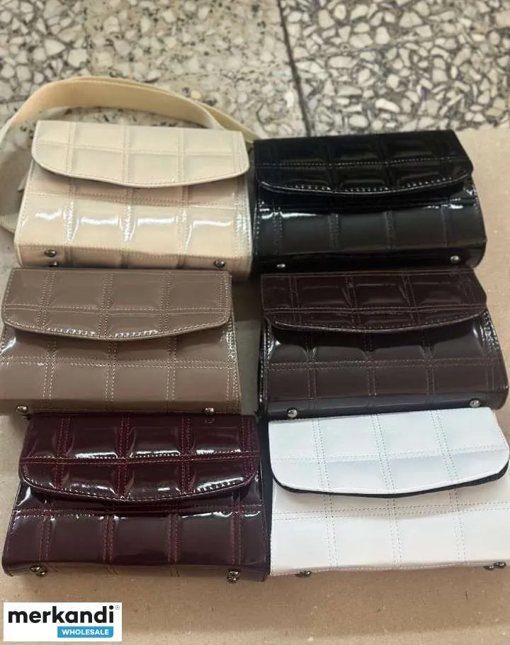 Bolsos de mujer al por mayor DMY con una selección de opciones de color y modelo