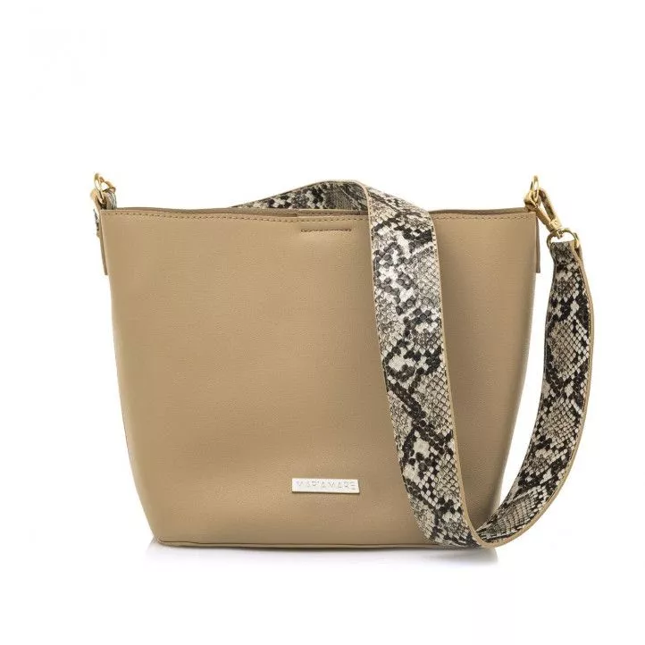bolsos Maria Mare marrón con otro bolso en el interior y asa con estampado de serpiente