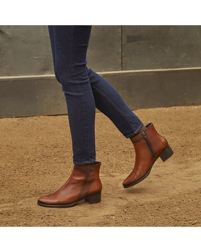 Bota de piel confort de tacón bajo FLUCHOS ALEGRÍA D8587