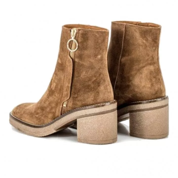 Botines tacón Alpe marrones con tacón y cremallera lateral tapada