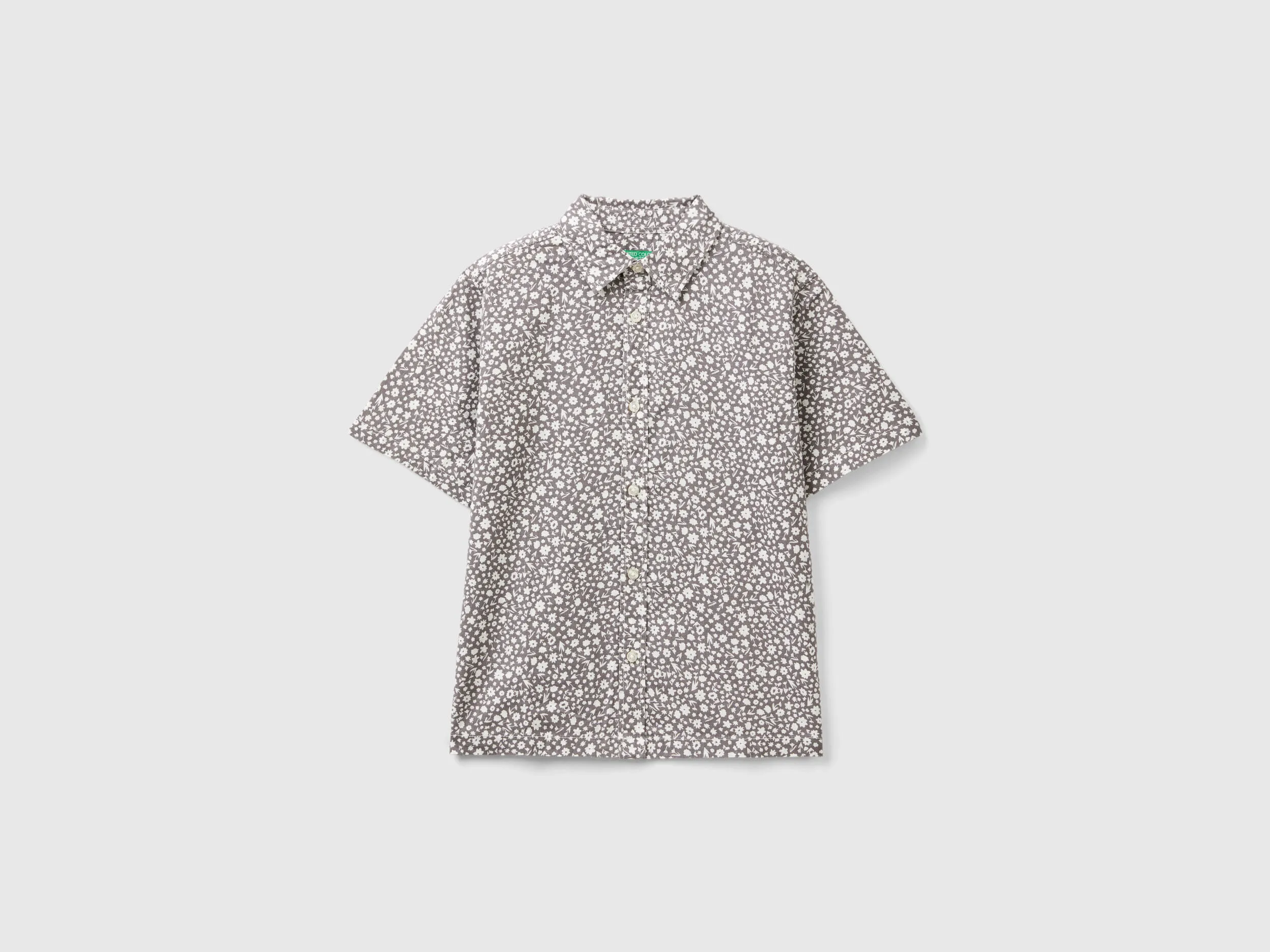 Camisa con estampado floral