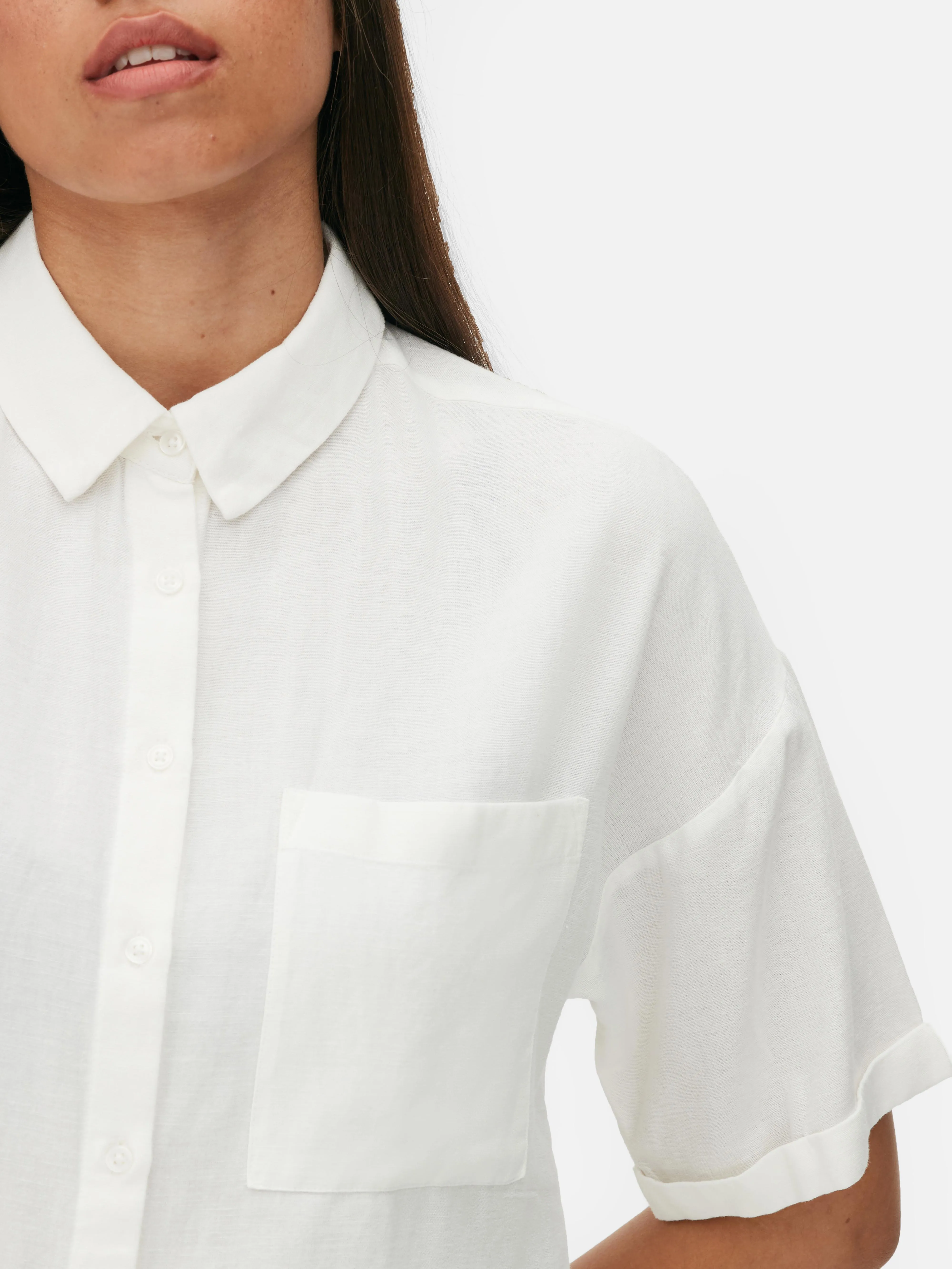 Camisa de corte cuadrado y manga corta