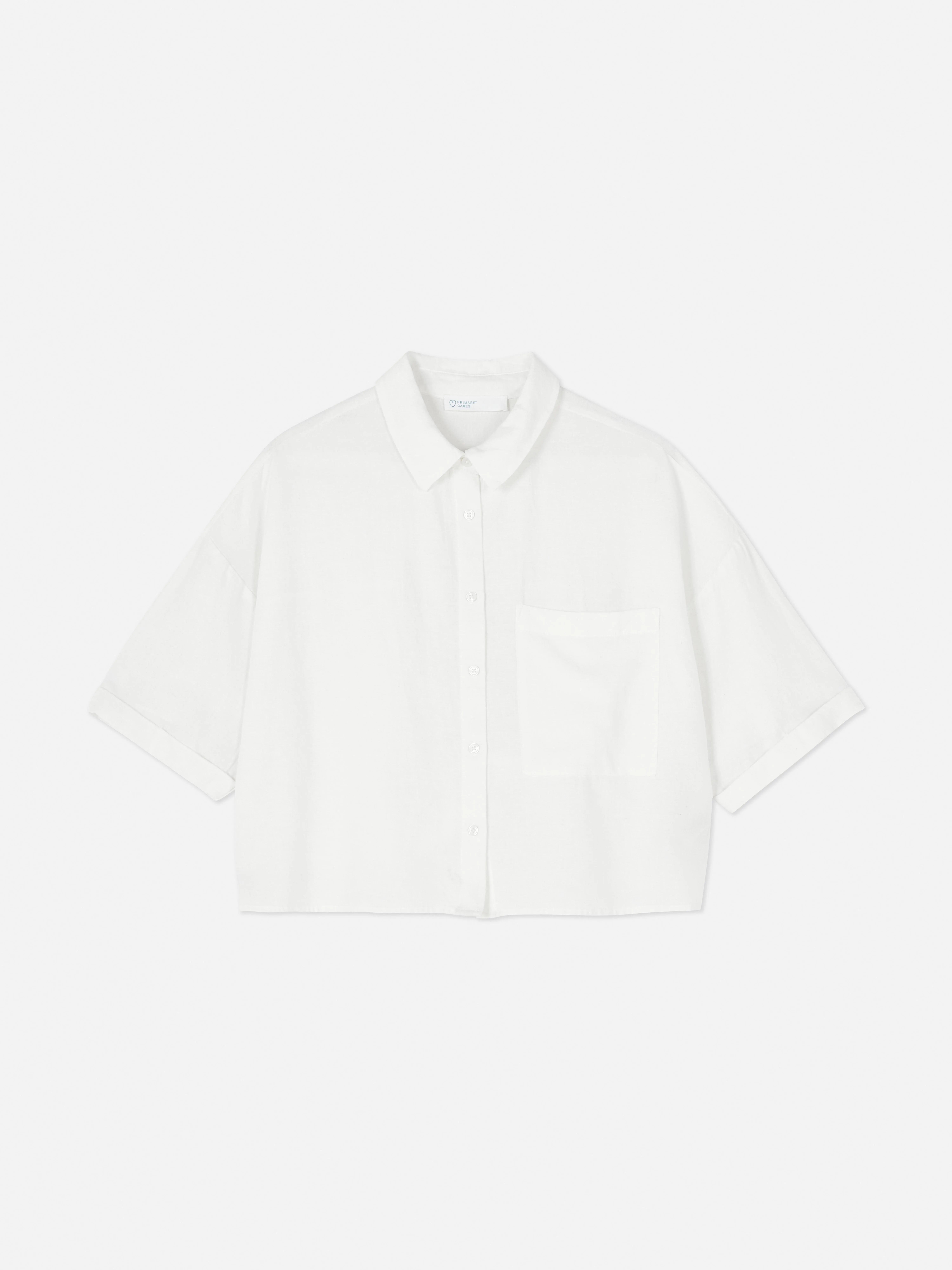 Camisa de corte cuadrado y manga corta