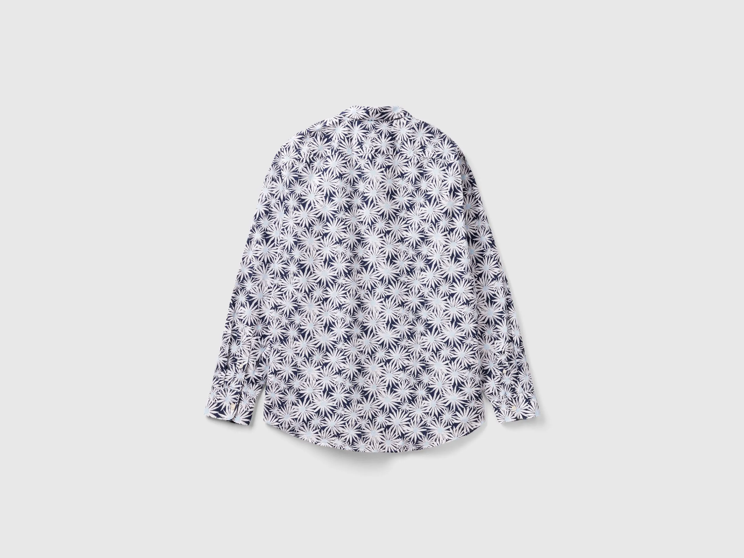Camisa de flores de corte ceñido