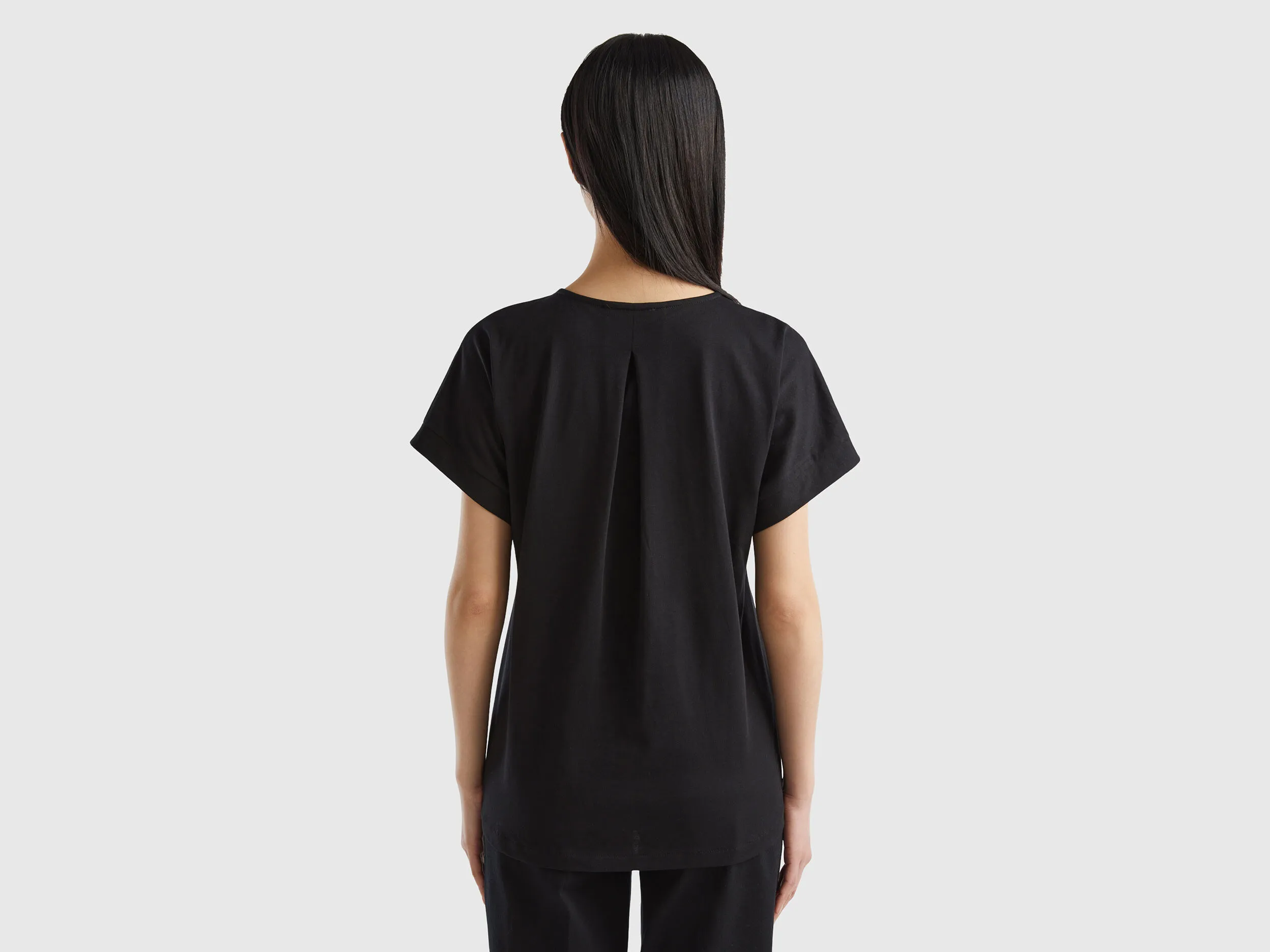 Camiseta con mangas kimono