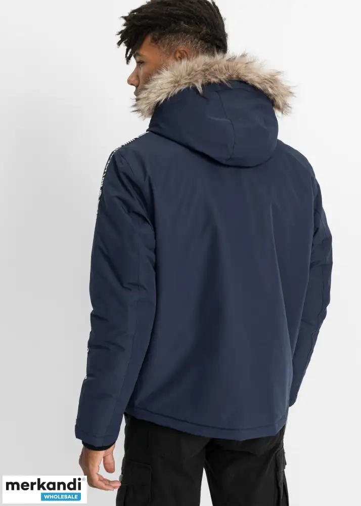 Chaqueta de invierno para hombre 976057 con capucha de Bonprix en color azul oscuro