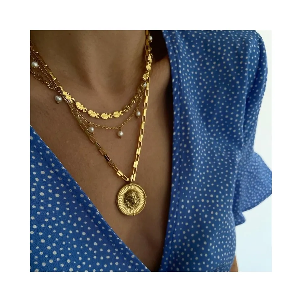 Collar Lion Medal Oro