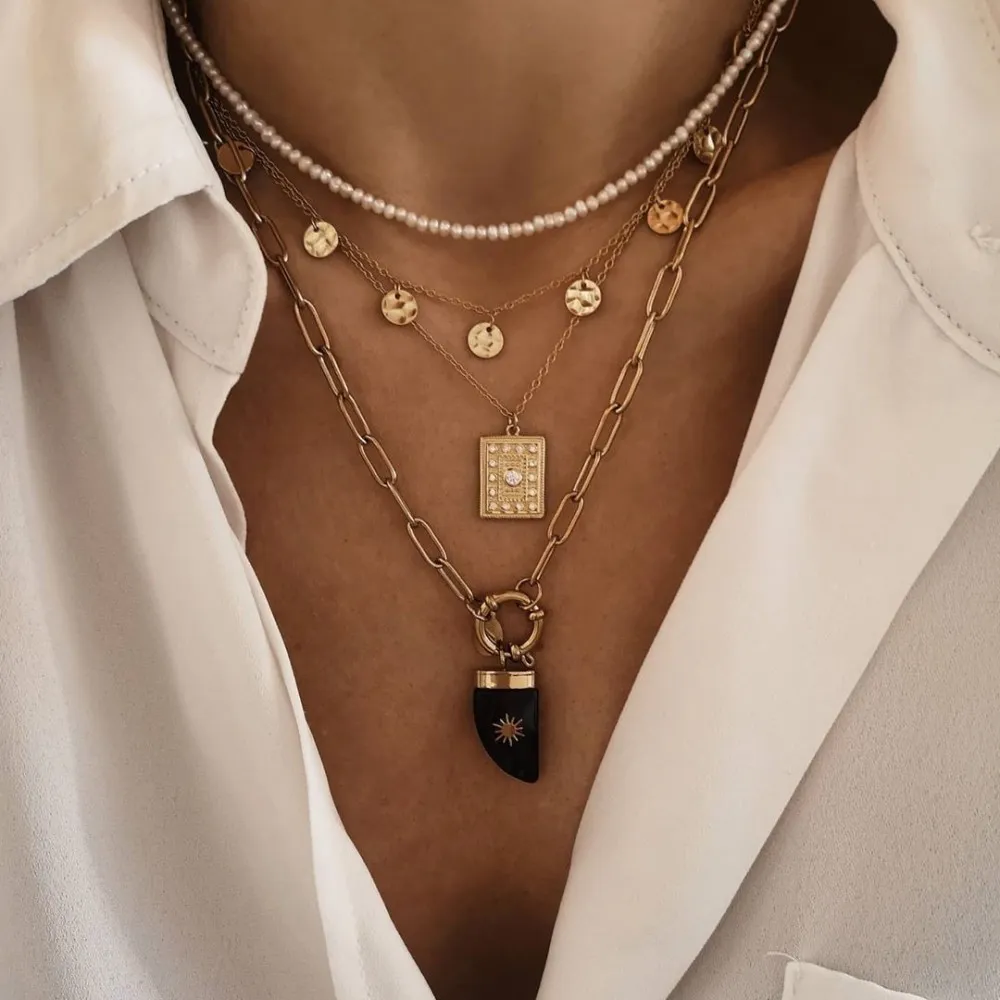 Collar Medalla Square Oro
