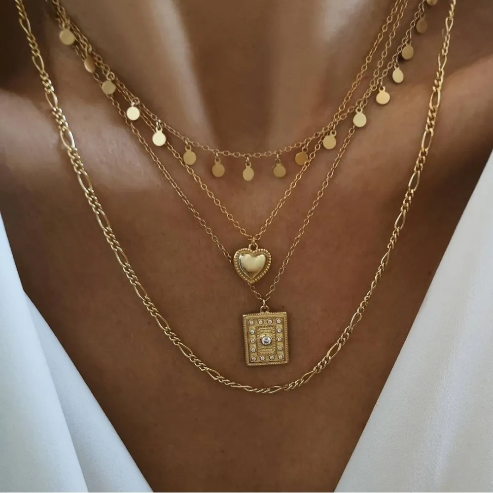 Collar Medalla Square Oro