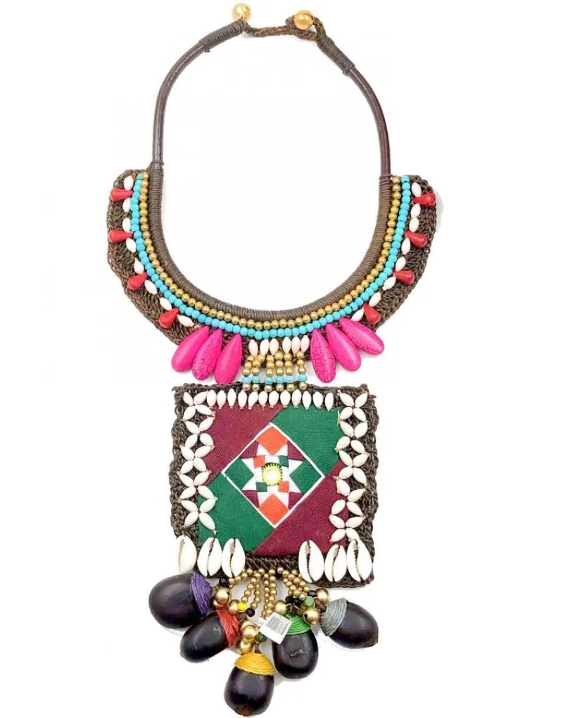 COLLARES BOHO CHIC PARA MUJER CON TELAS VISTOSAS PARA EL VERANO