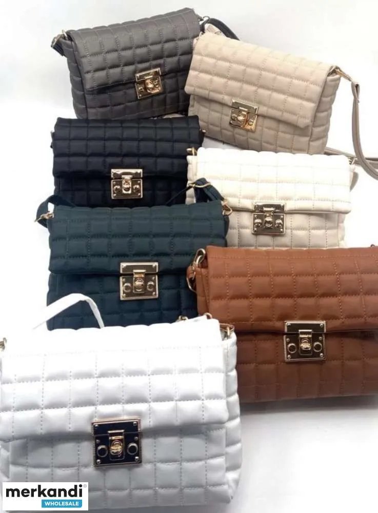 Descubre nuestra selección de bolsos de mujer de Turquía que están súper de moda y ofrecen una amplia gama de colores.