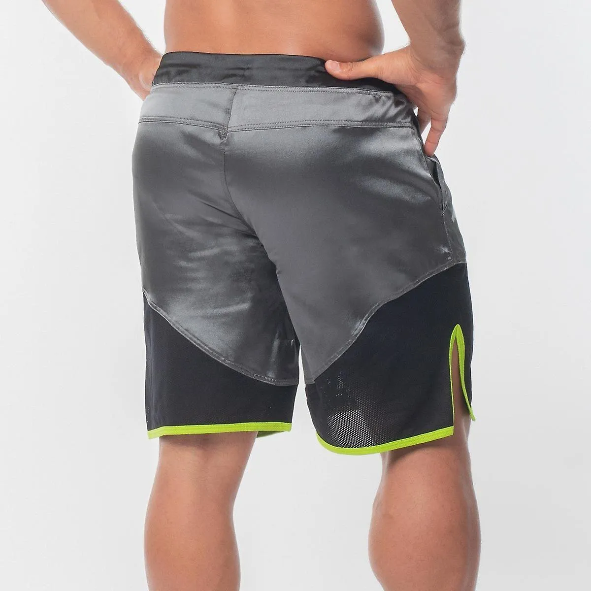 Elementos clásicos de patchwork Pantalones cortos de fitness para hombre Running de verano transpirable y elástico trote de seca