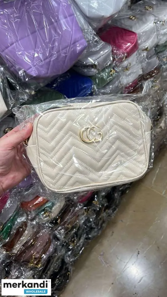 Ha llegado el momento de hacer pedidos al por mayor de bolsos de mujer turcos.