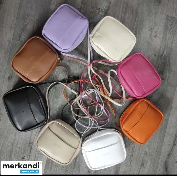 Invierte en bolsos de mujer que no solo sean de alta calidad, sino que también ofrezcan una amplia gama de modelos y colores.