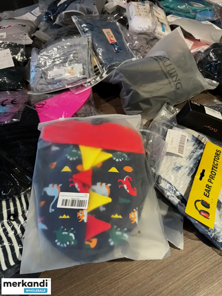 MEZCLA DE PALETA EXCESO DE ROPA DE AMAZON MEZCLA UNA ESPECIFICACIÓN PARA CADA PALETA F00415