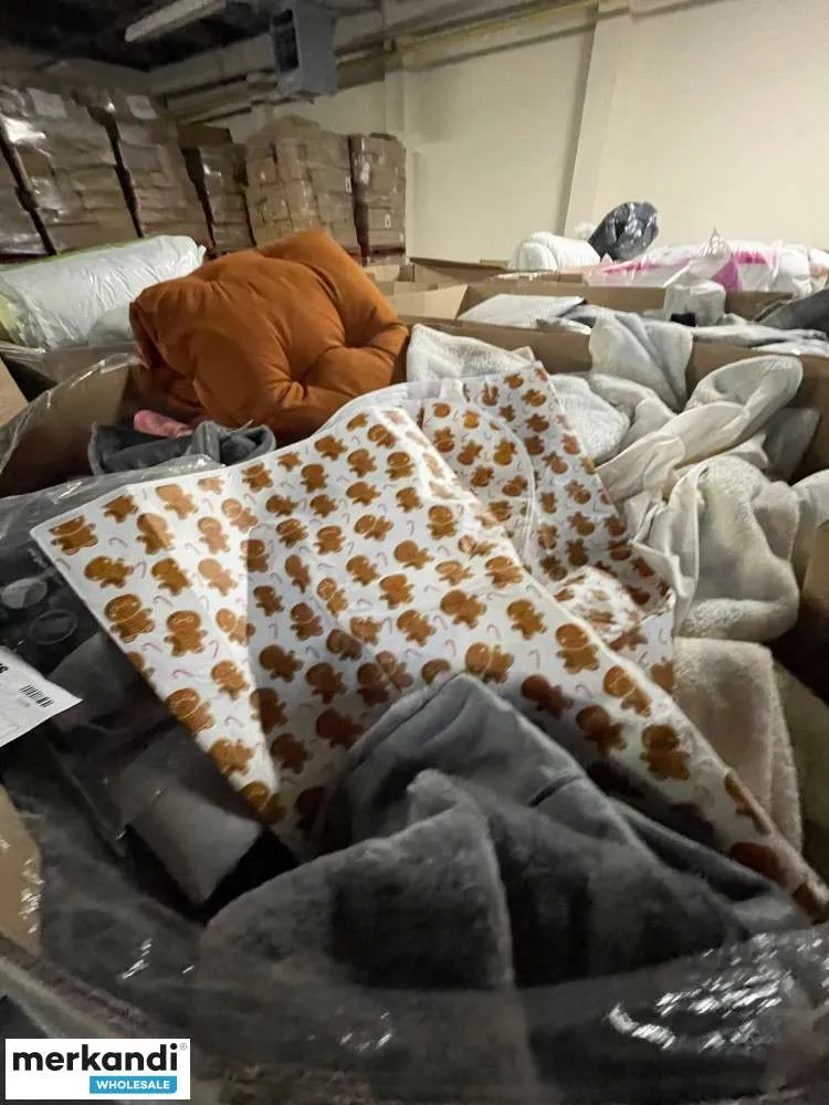 PALETS TEXTILES Y DE CAMA DE ASDA  DEVOLUCIONES DE CLIENTES Y EXCESO DE EXISTENCIAS
