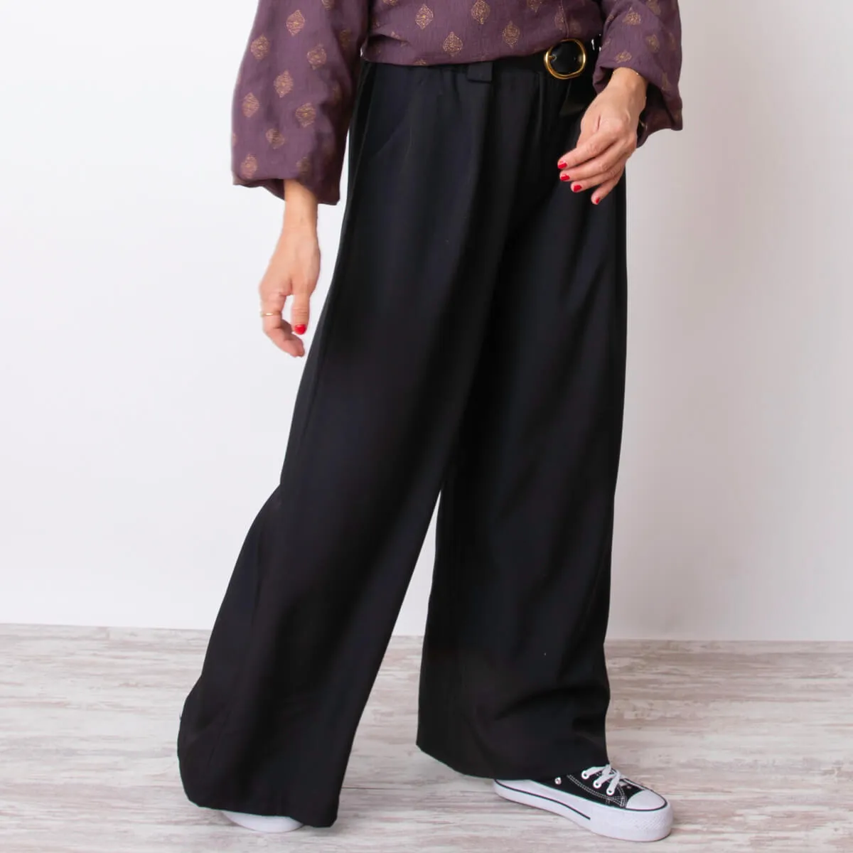 PANTALóN ANCHO CINTURóN  NEGRO