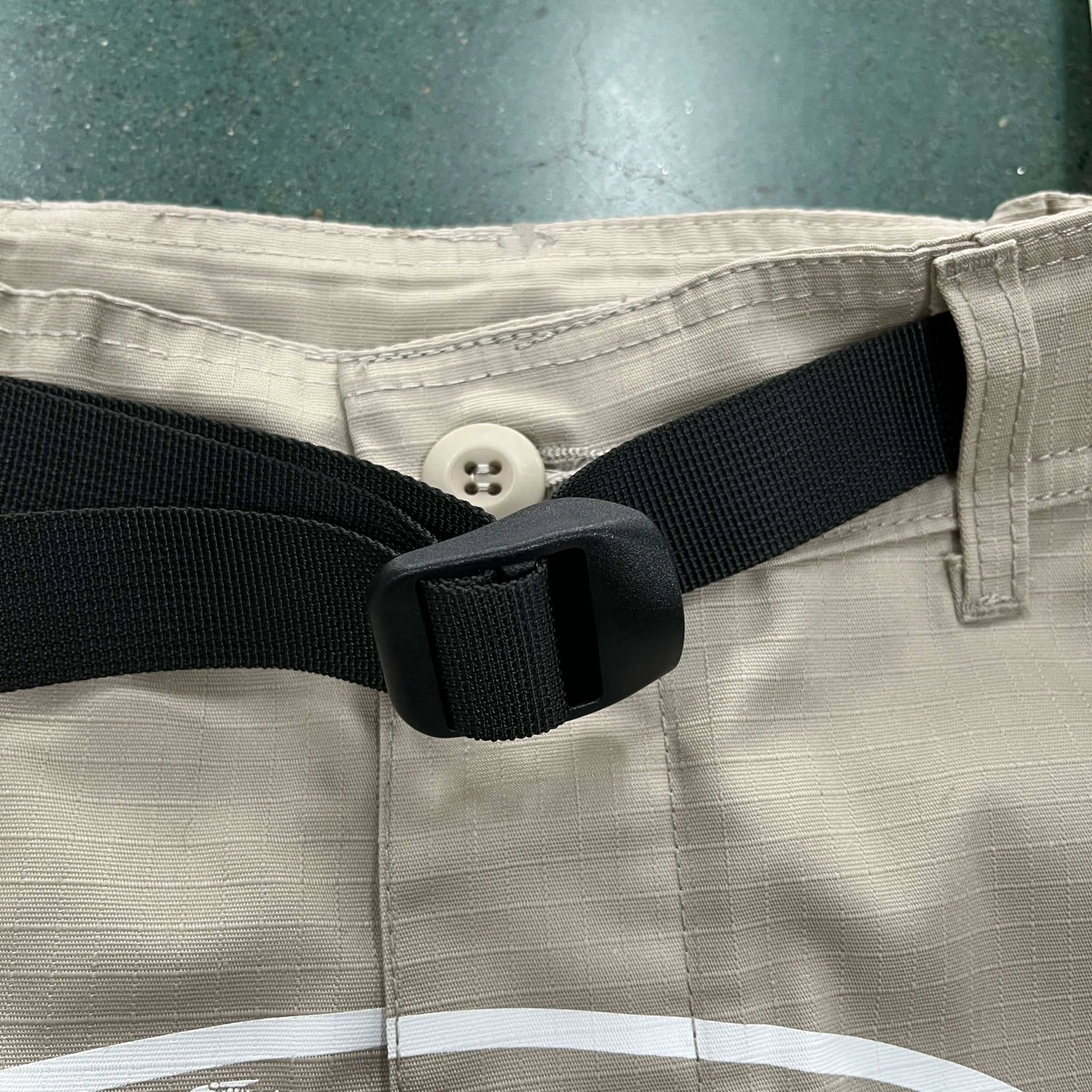 Pantalón Corto Corteiz Beige Summer Season 2023