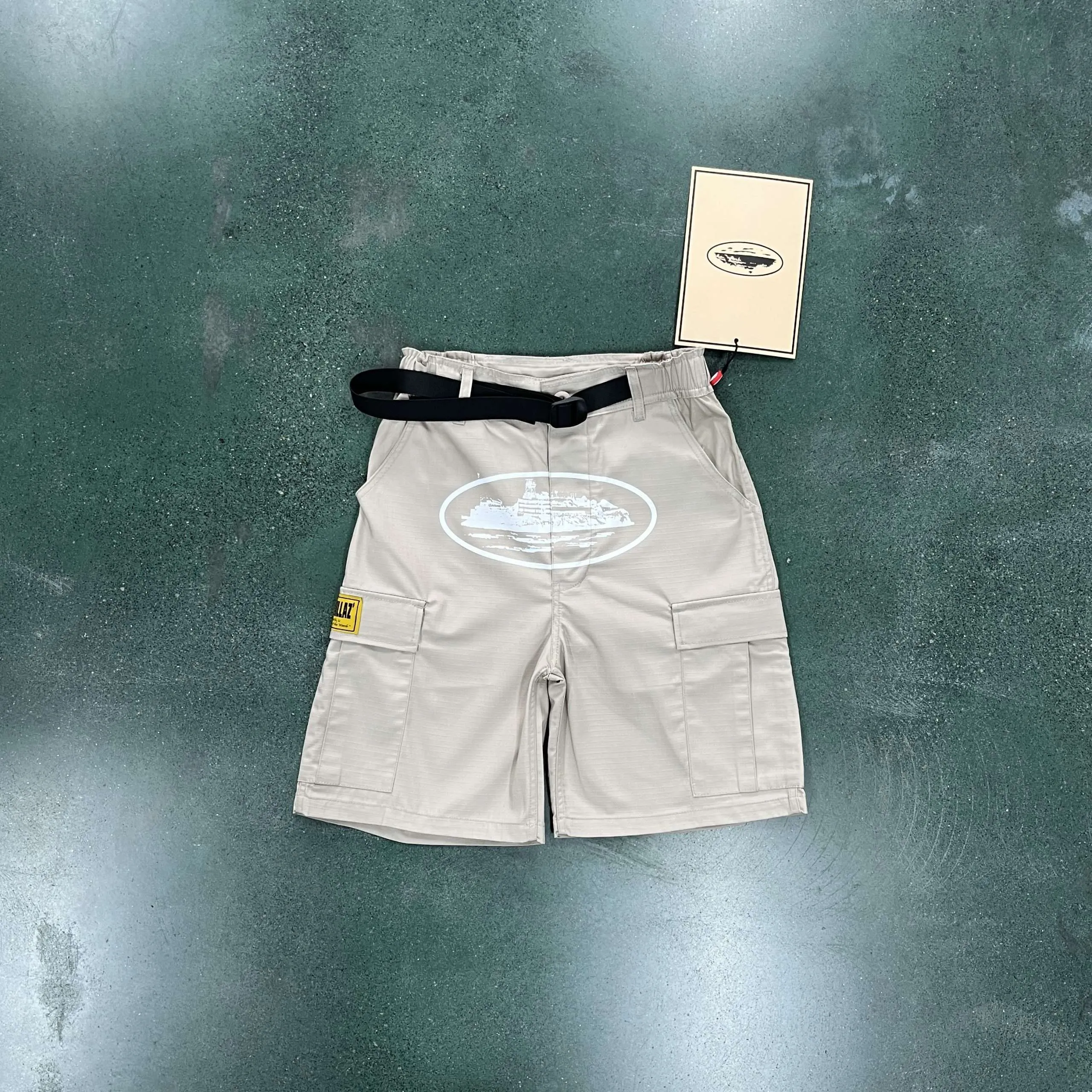 Pantalón Corto Corteiz Beige Summer Season 2023
