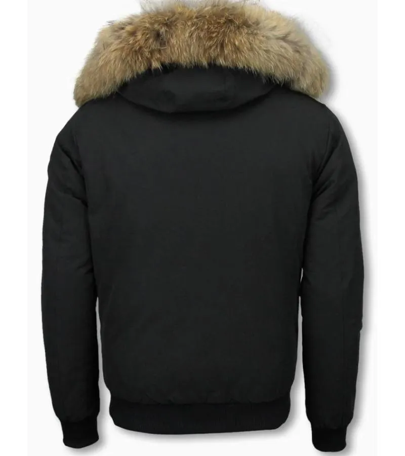 PARKAS HOMBRE  PARKA DE INVIERNO CORTO  COLLAR DE PIEL  BOMBARDERO CHILLIWACK  NEGRO