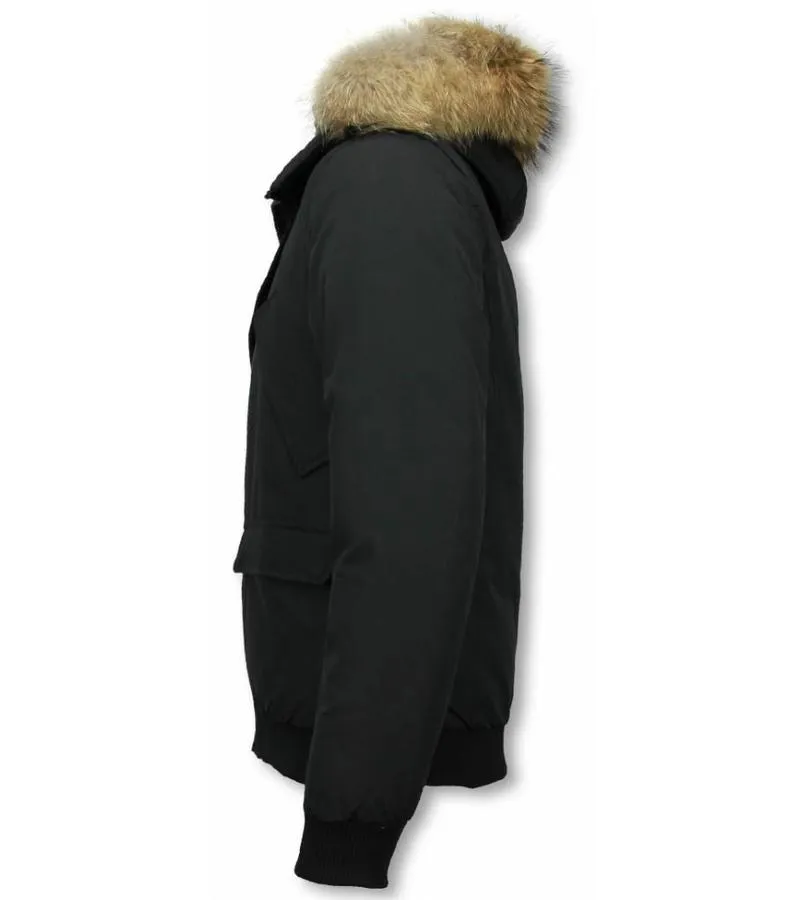 PARKAS HOMBRE  PARKA DE INVIERNO CORTO  COLLAR DE PIEL  BOMBARDERO CHILLIWACK  NEGRO