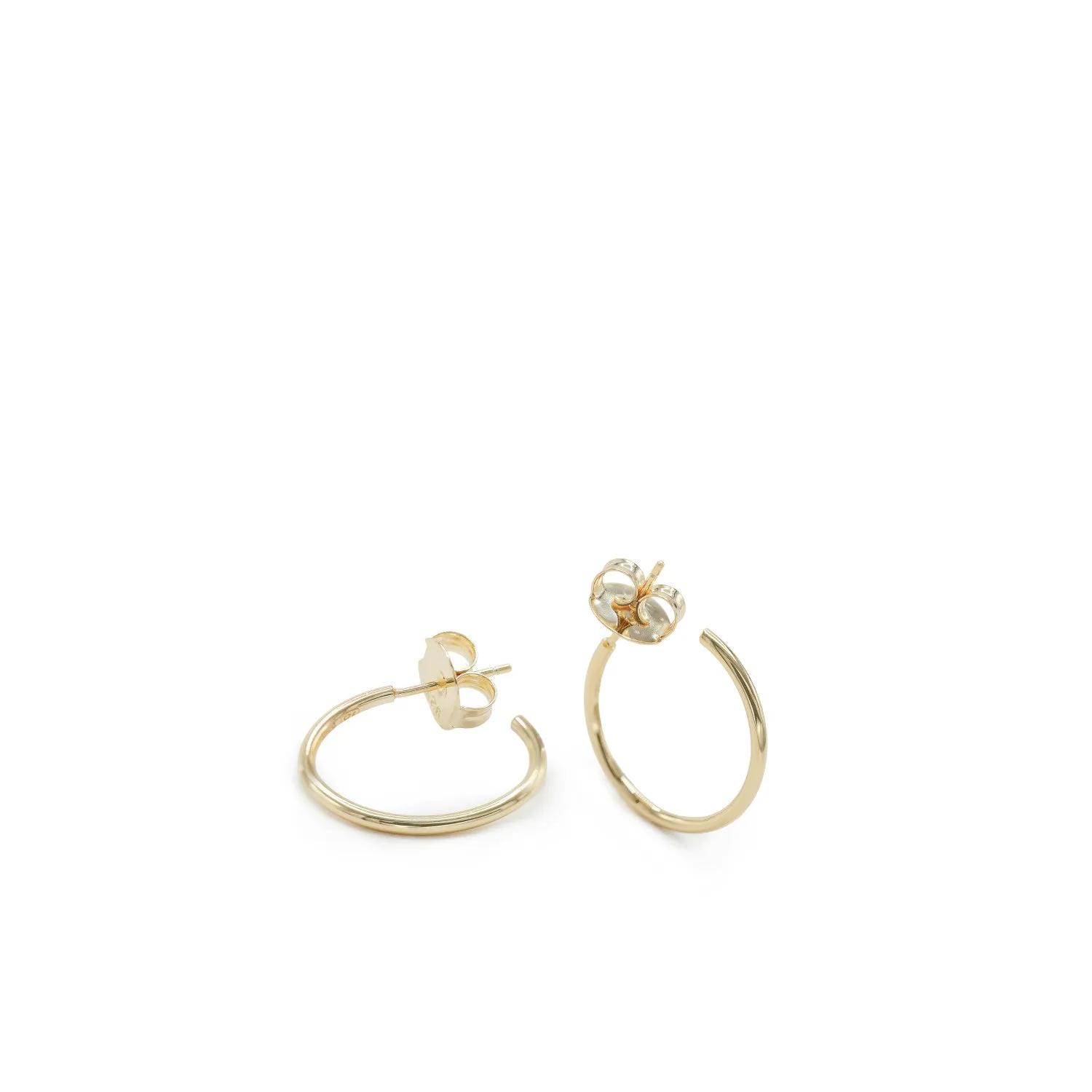 Pendientes aro de plata pequeos diseo fino y elegante dorado