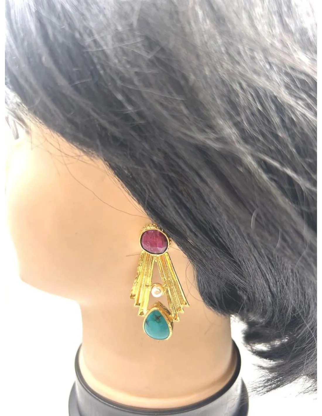 PENDIENTES DORADOS CON PIEDRAS VINO Y TURQUESAS PARA EVENTOS