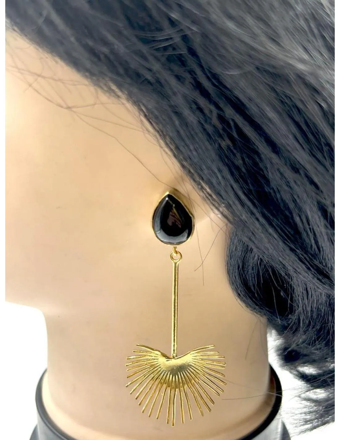 PENDIENTES MUJER DORADOS LARGOS Y PIEDRAS NEGRAS PARA EVENTOS Y BODAS