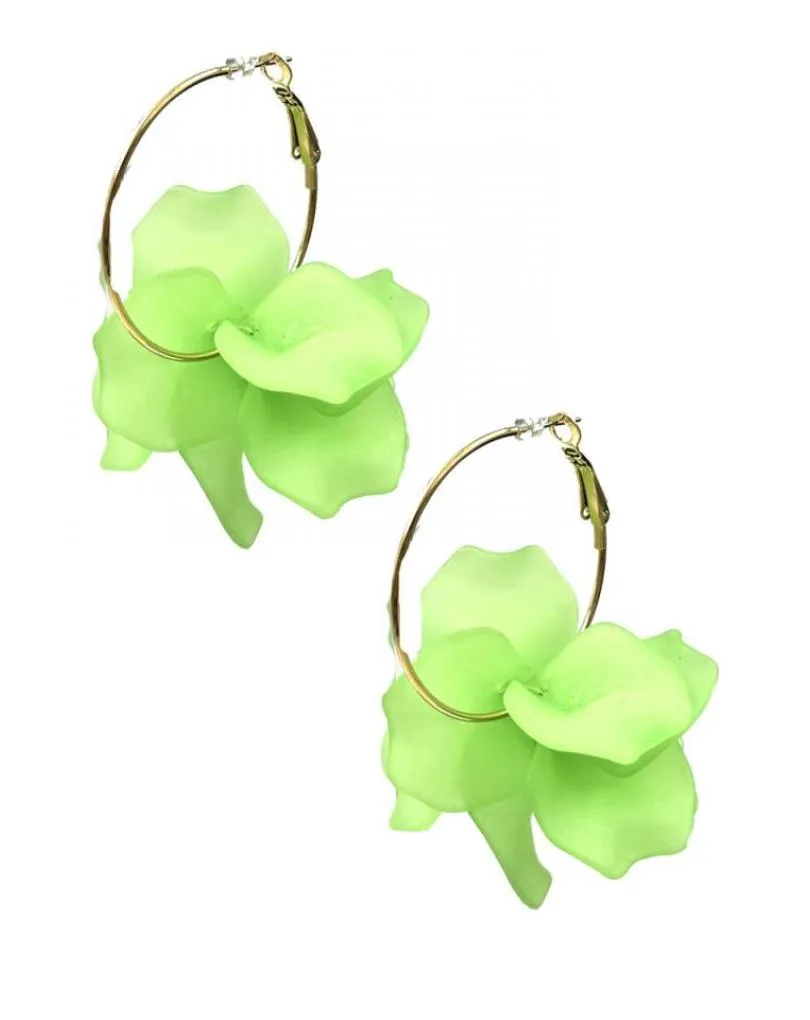 PENDIENTES MUJER VERDES PARA EL VERANO CON AROS Y PETALOS
