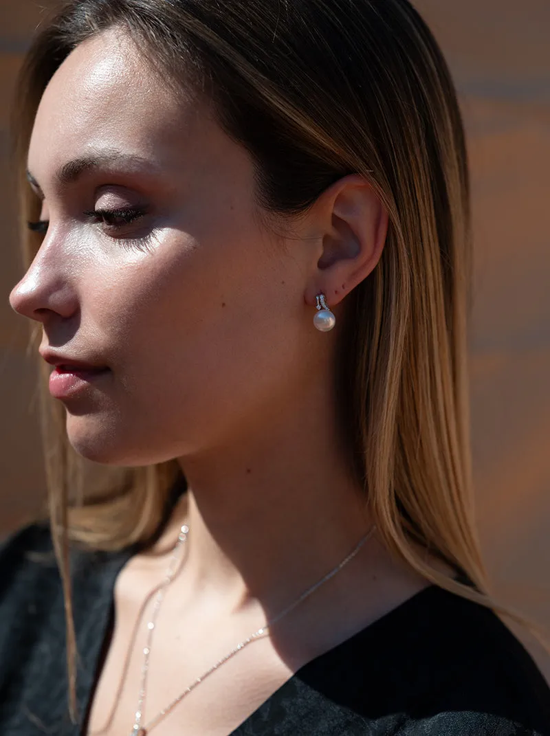 Pendientes perlas con carril de circonitas y plata lisa
