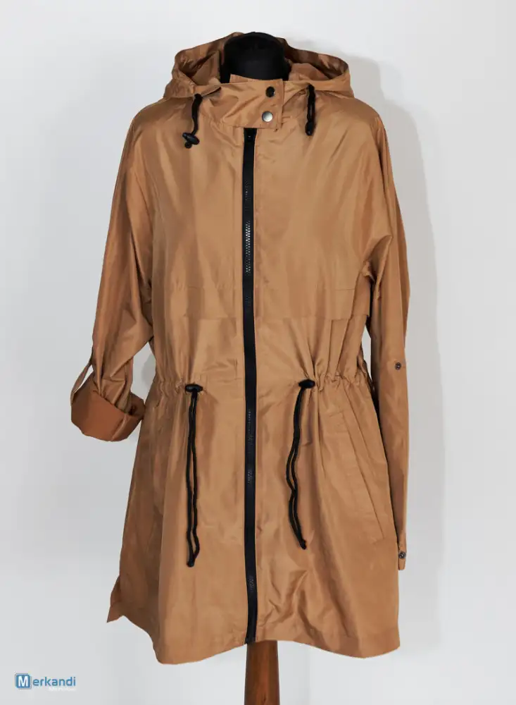 PIAZZA ITALIA COLECCIóN OUTLET DE ROPA DE MUJER  1617 KG EMBALAJE