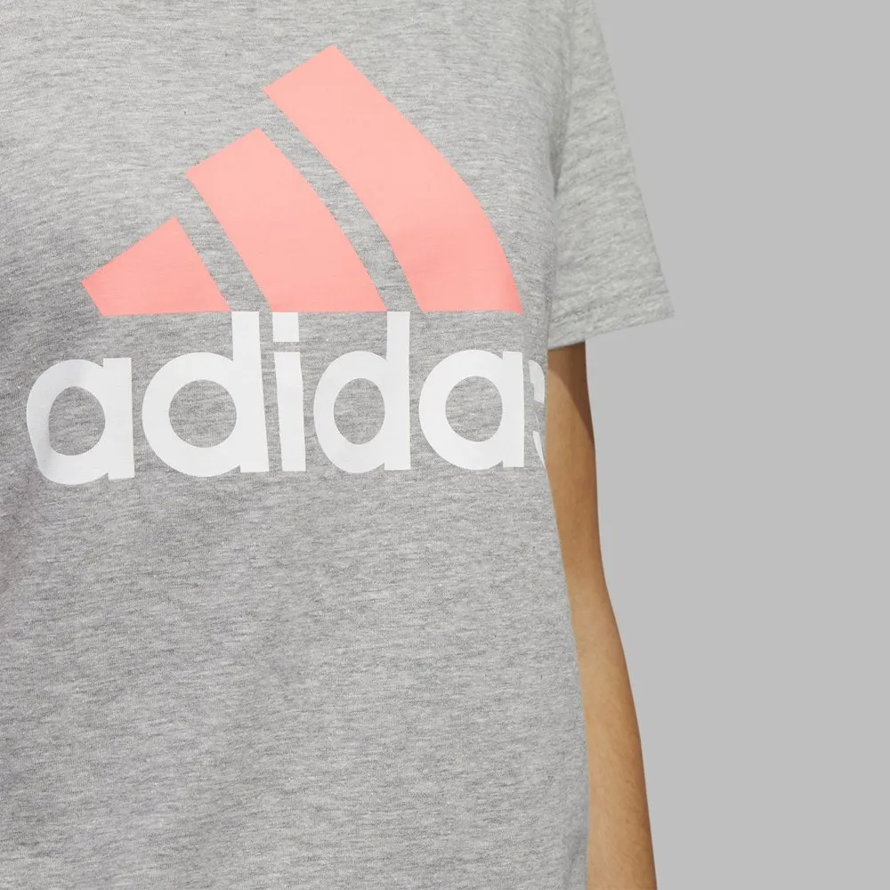 Playera adidas Badge Of Sport Mujer