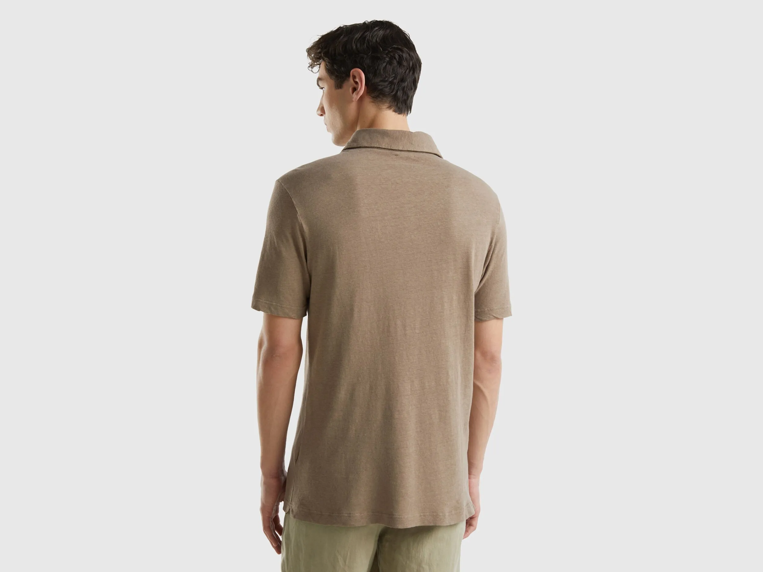 Polo de lino mixto