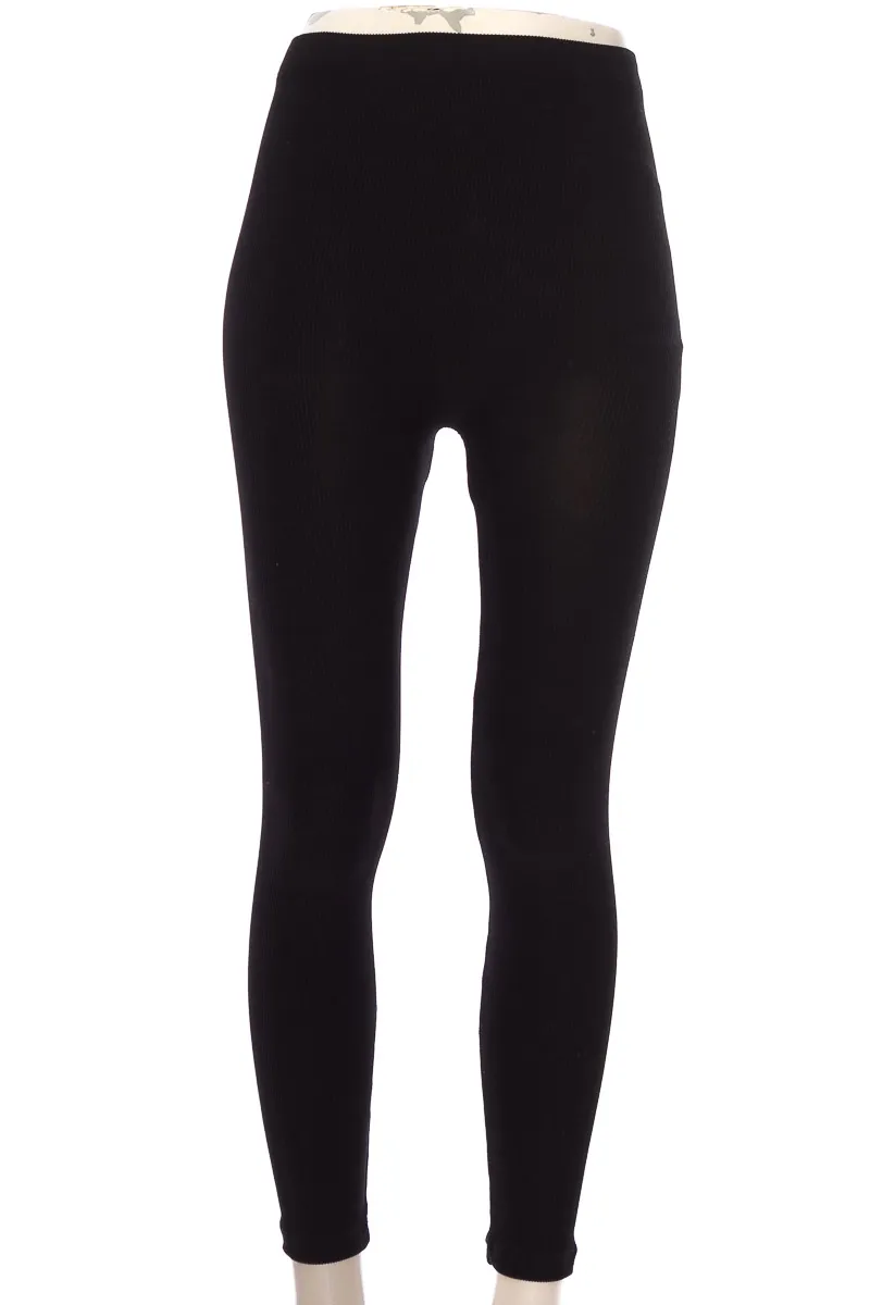 ROPA DEPORTIVA / SALIDA DE BAñO COLOR NEGRO  CATY ROSS