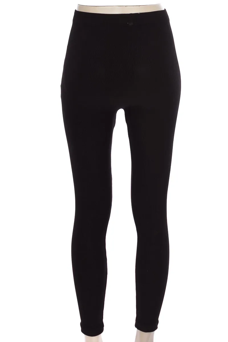 ROPA DEPORTIVA / SALIDA DE BAñO COLOR NEGRO  CATY ROSS