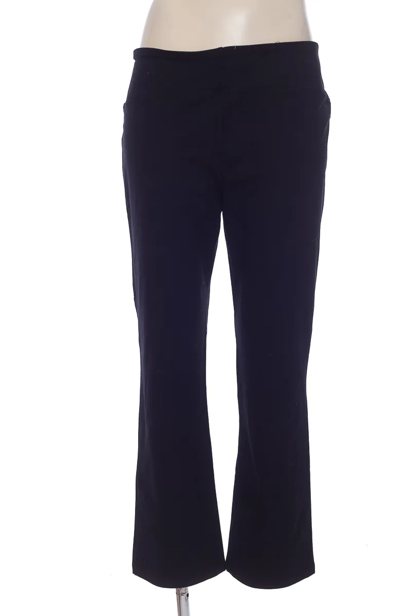 ROPA DEPORTIVA / SALIDA DE BAñO COLOR NEGRO  STYLE &AMP; CO