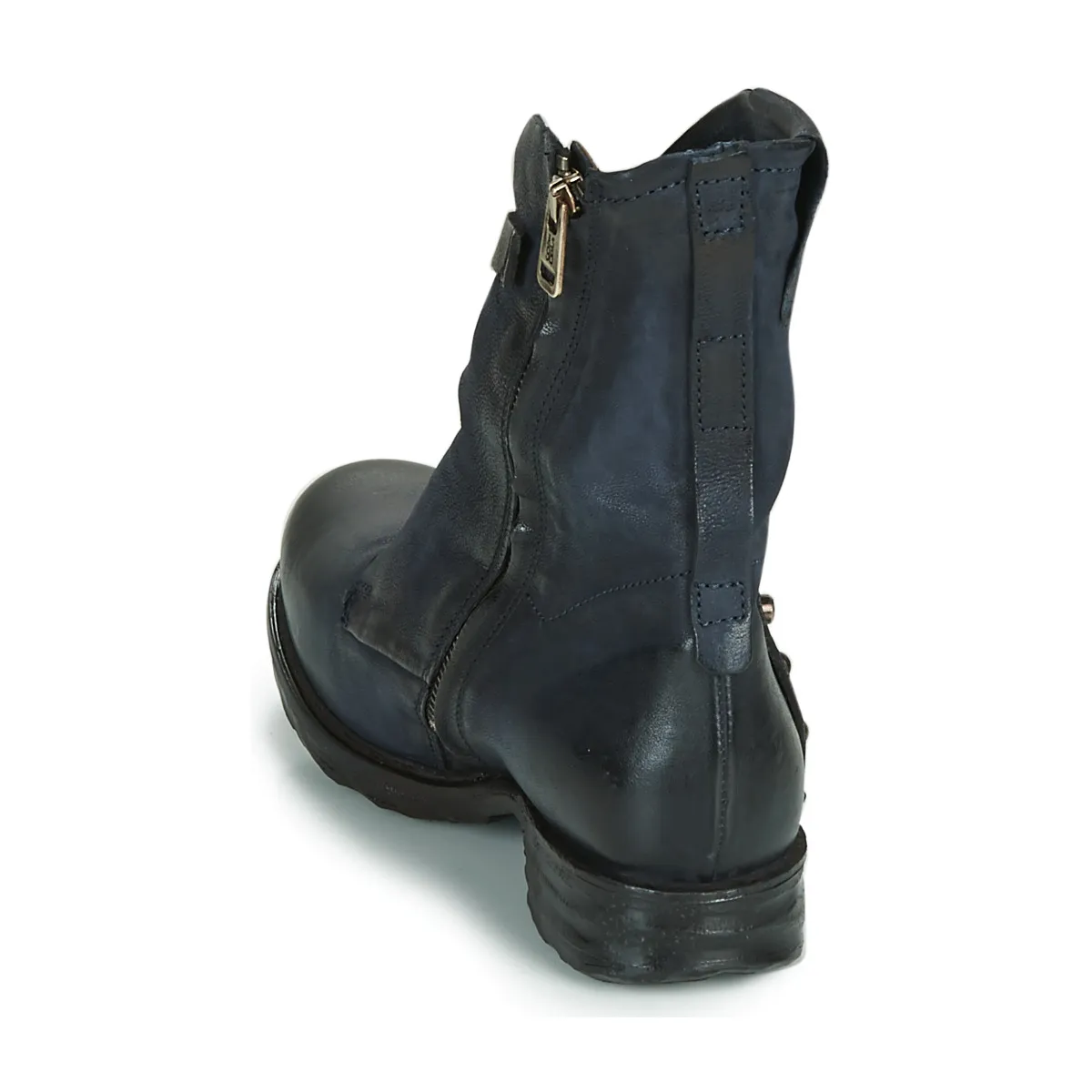 SAINT EC RIVET