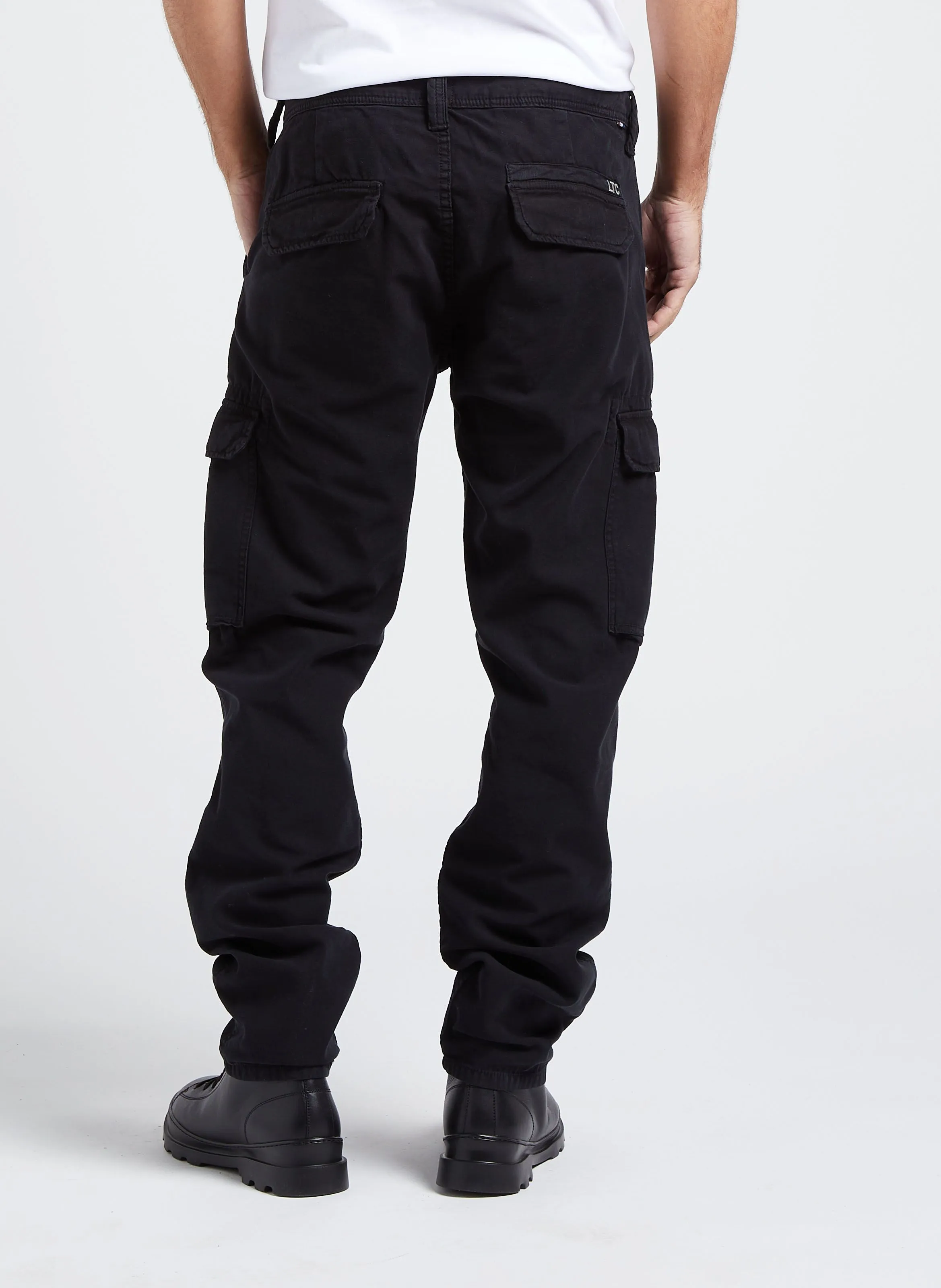 SAMI  PANTALóN CHINO DE ALGODóN EN NEGRO