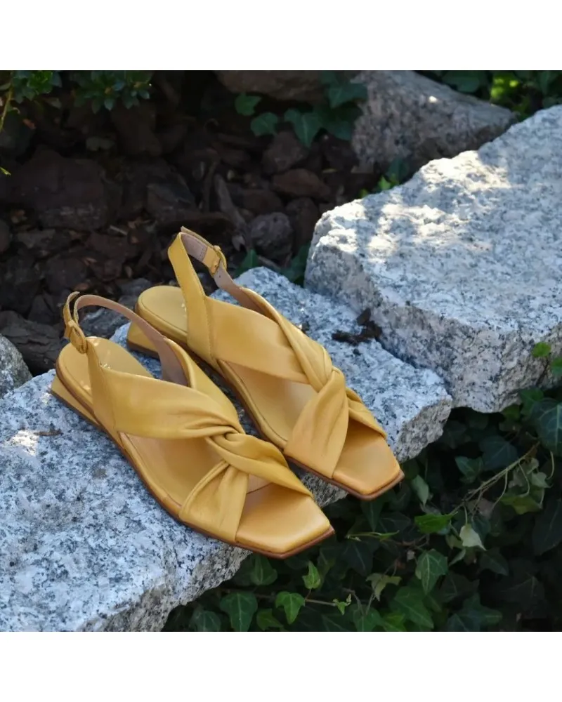 Sandalia de PIEL tacón bajo MARLINA 27003