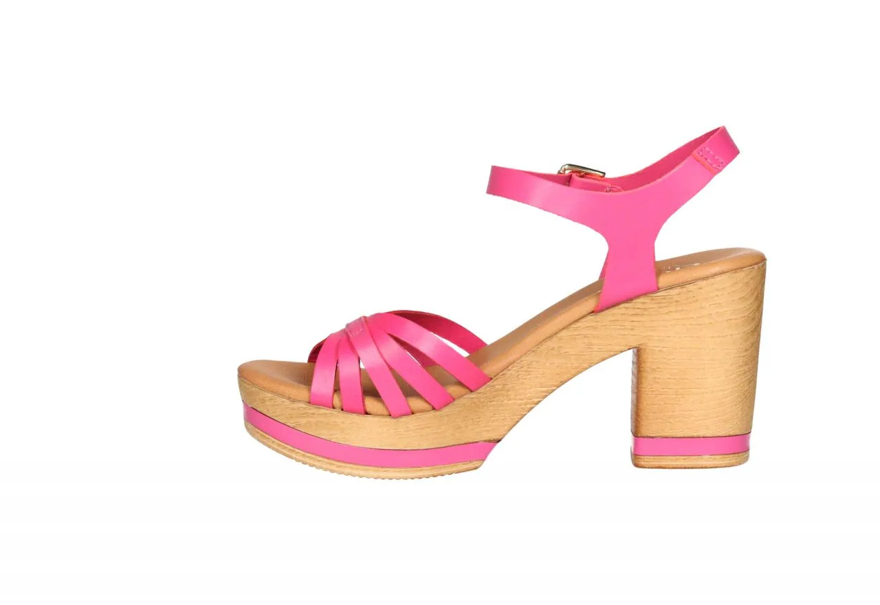 Sandalia Piel Fucsia Pala Tiras Con Pulsera Tacón Alto