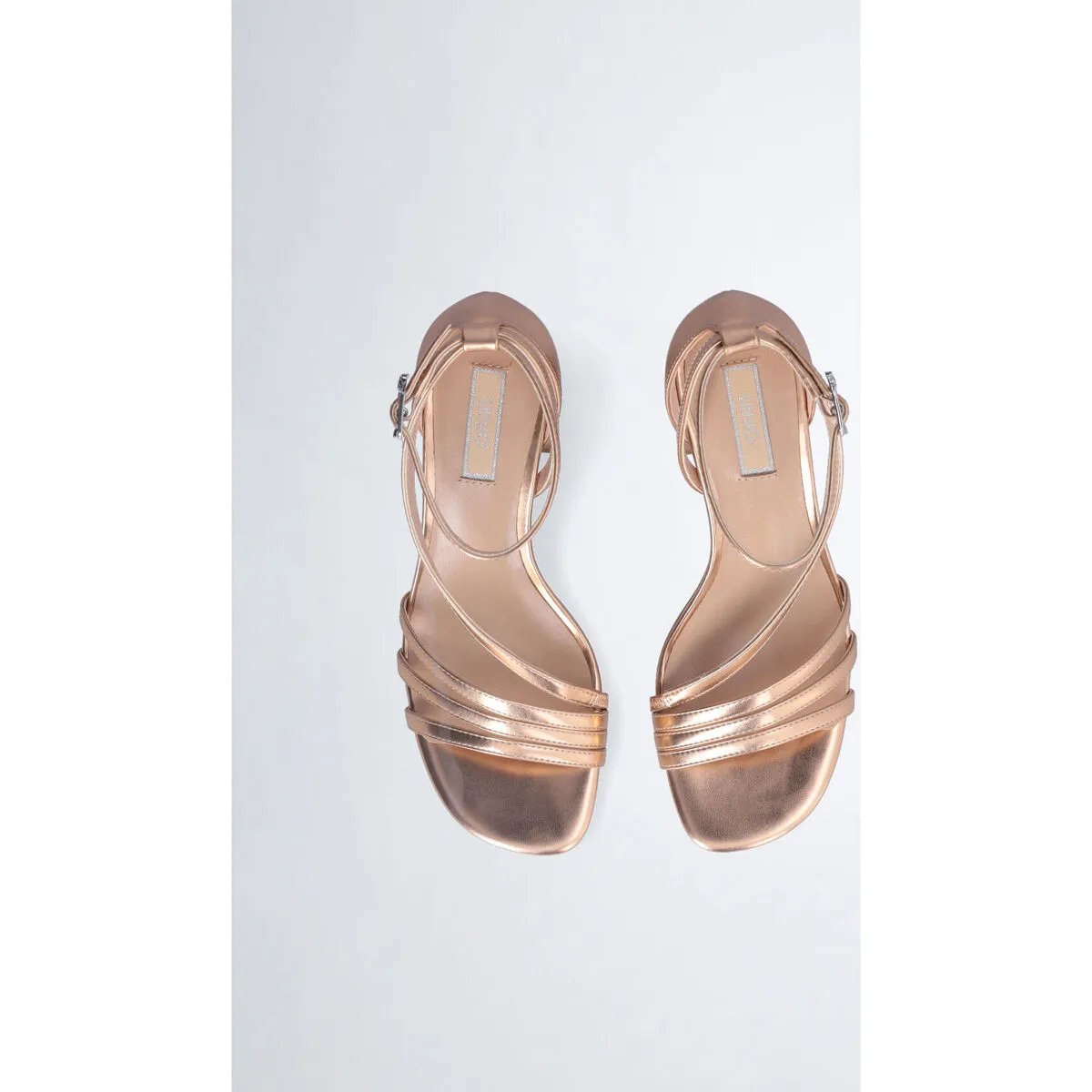 Sandalias con tacón metalizadas