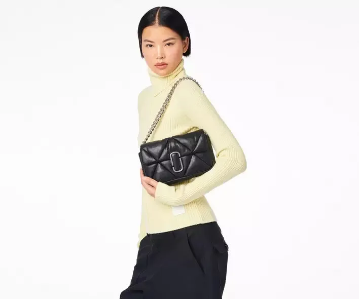 THE PUFFY DIAMOND QUILTED J MARC SHOULDER BAG NEGRO